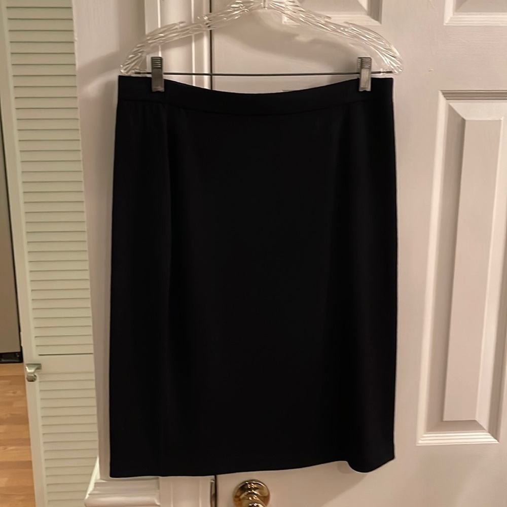 St. John Basics Knit Skirt
